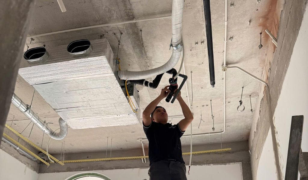 Quy trình lắp đặt phức tạp đòi hỏi sự chuyên nghiệp