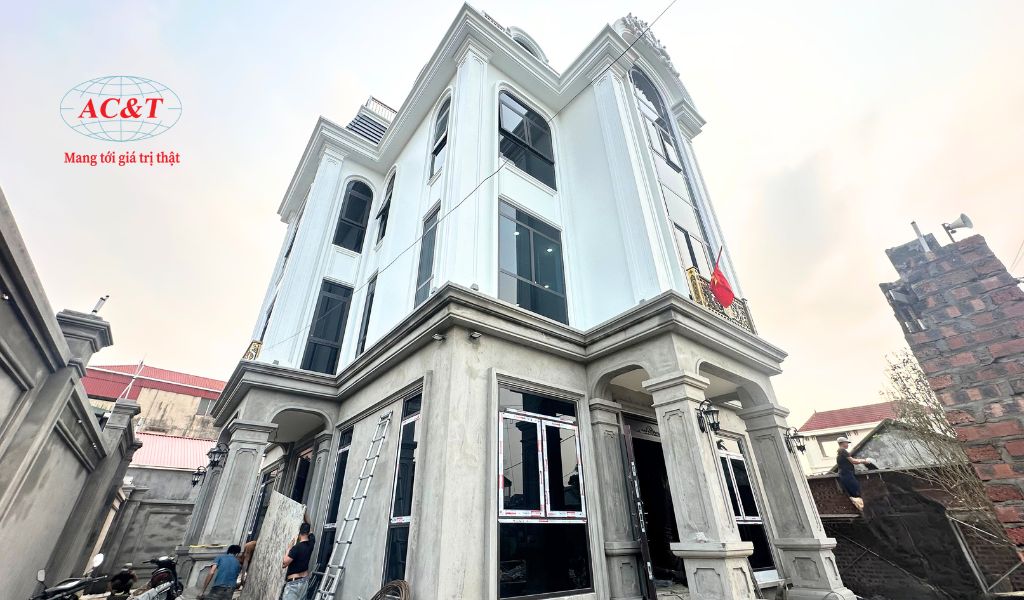 Mặt trước của công trình biệt thự Đông Anh
